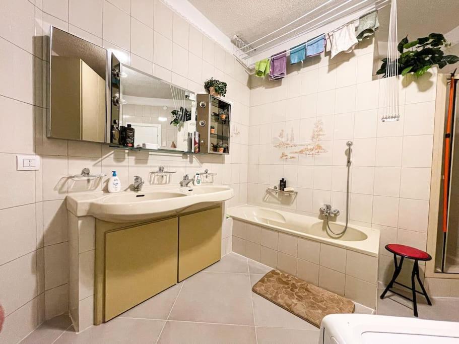 III - Cozy Single Room A Milán Exteriér fotografie